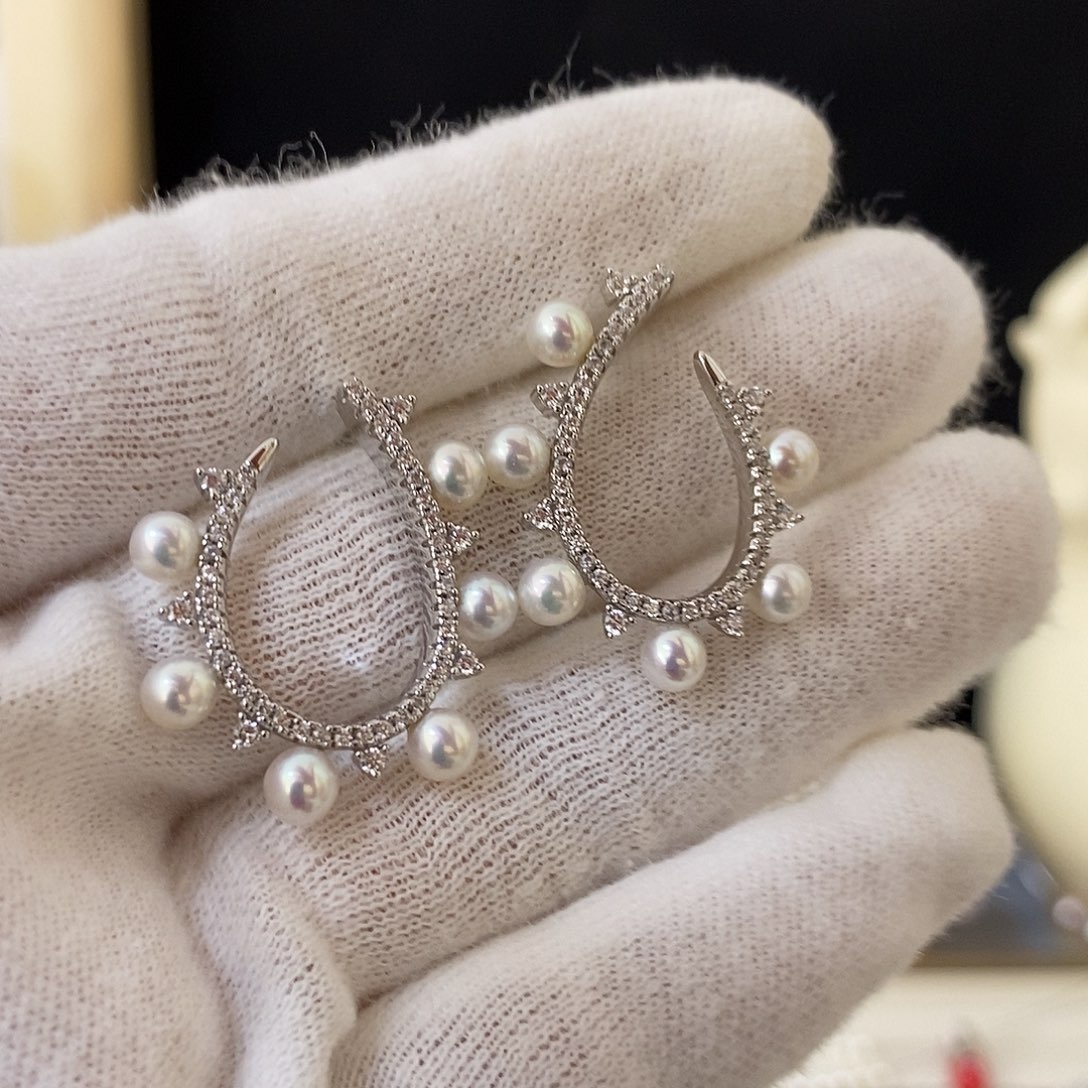 银S925镶嵌淡水珍珠耳饰