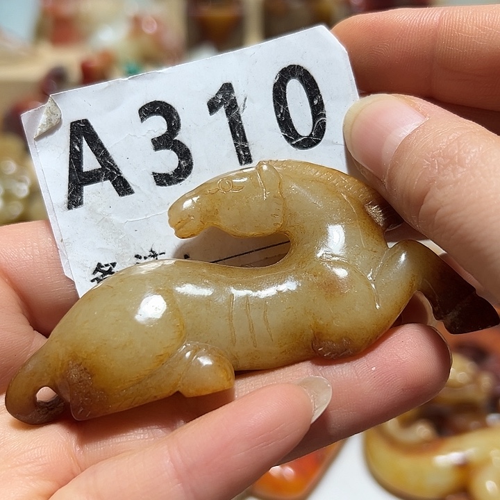 用***5和田玉未镶嵌颈饰