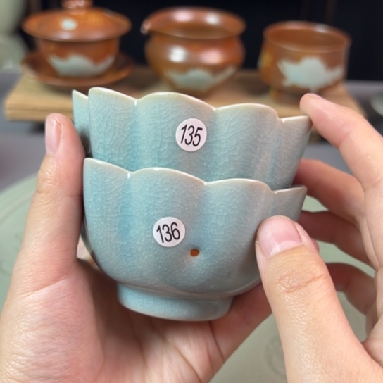 杯135➕136不带礼盒，微瑕缩釉