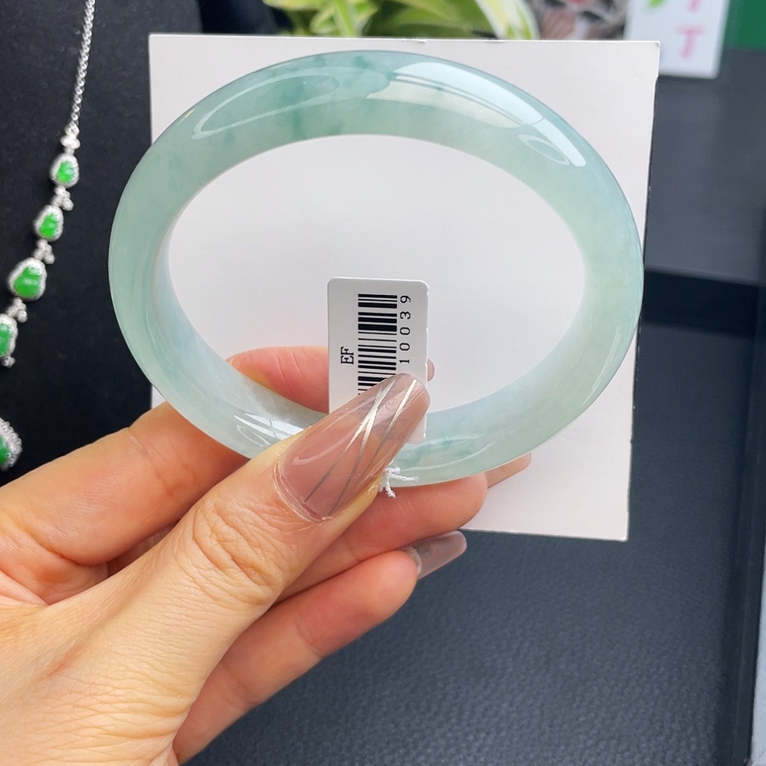 翡翠未镶嵌手镯57圈正冰葡萄绿飘花手镯