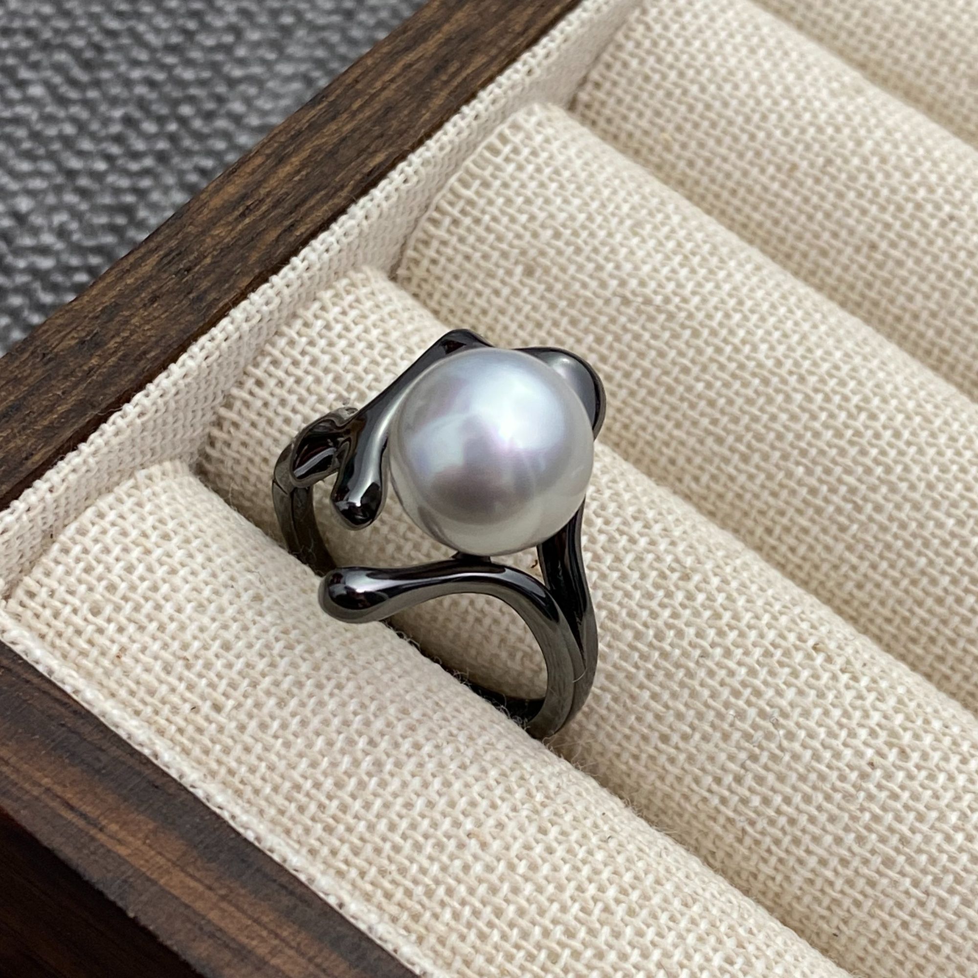 海水珍珠大溪地铂金灰9-10mm 戒指