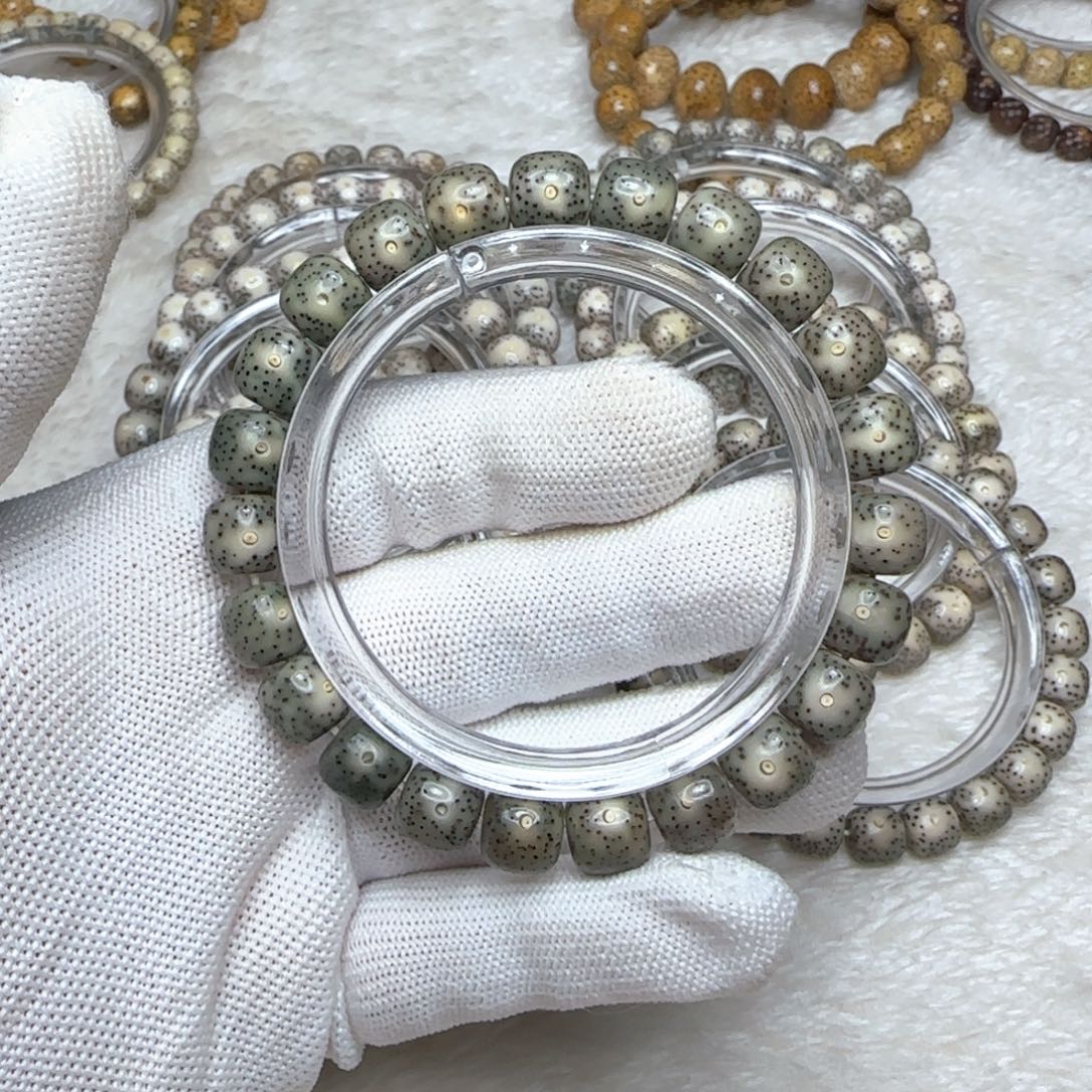 星月菩提手串4号绿幽灵10左右