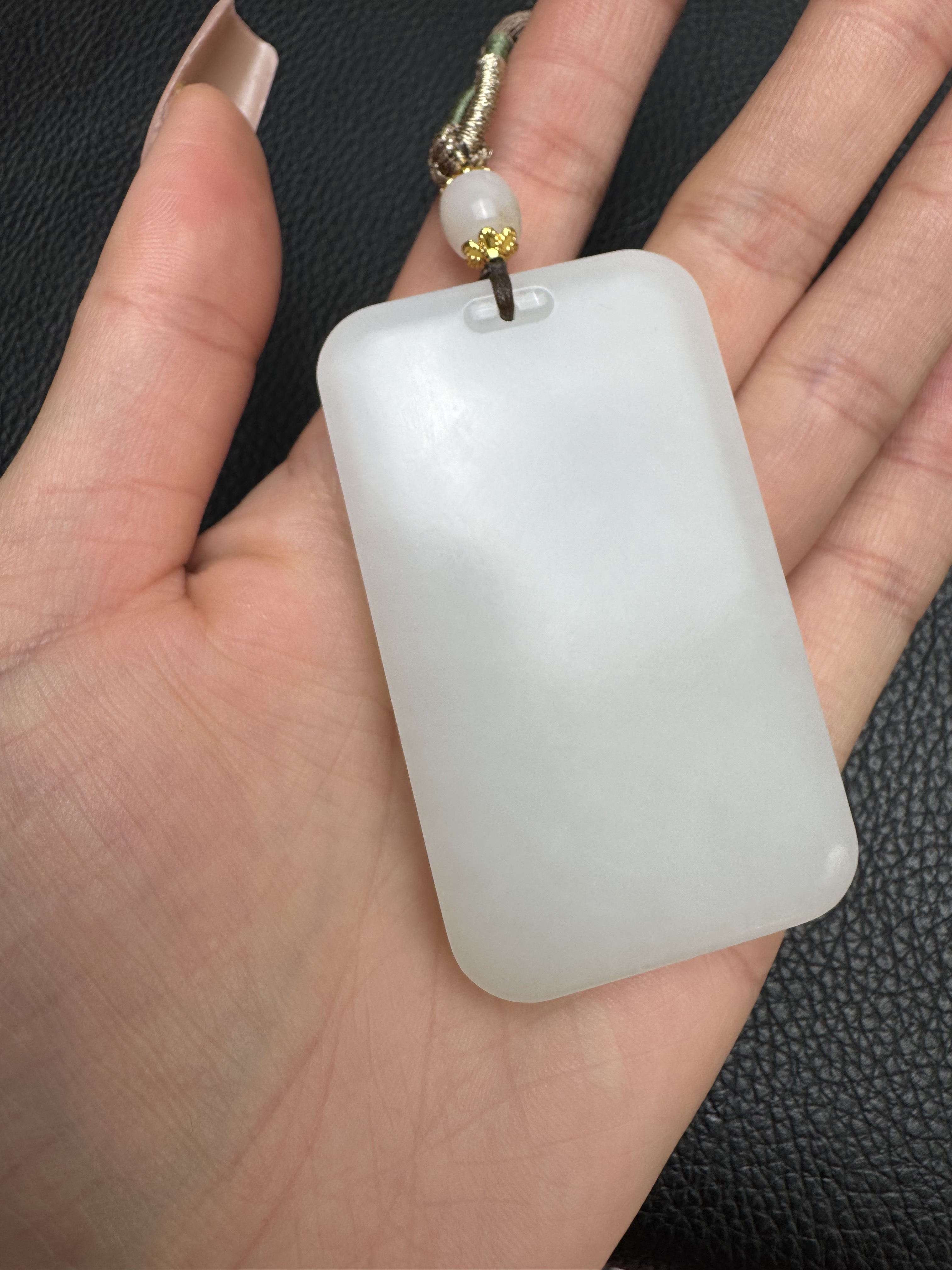 和田玉无事牌四六牌过眼过灯64*37*12重量大概84克