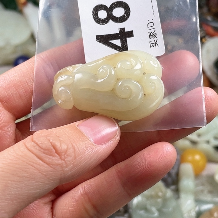 和田玉（糖玉）颈饰未镶嵌