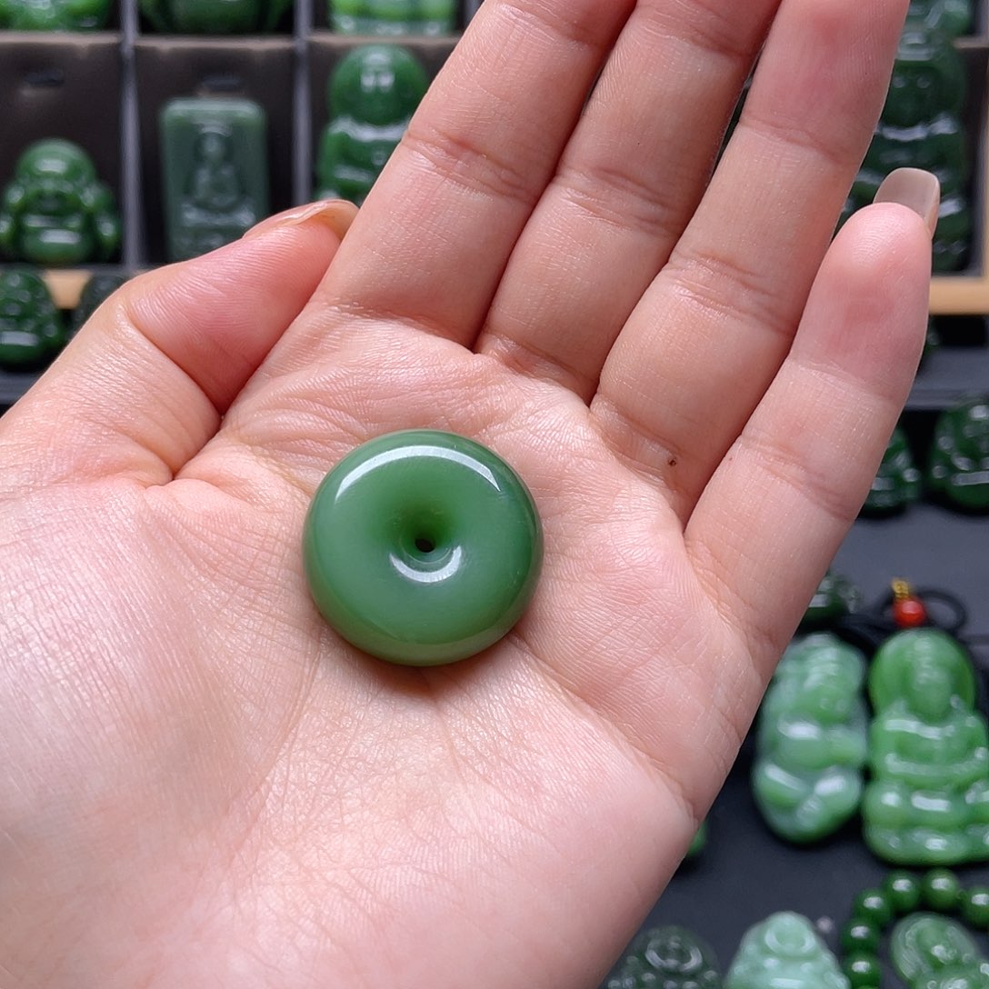 颈饰未镶嵌和田玉半*生