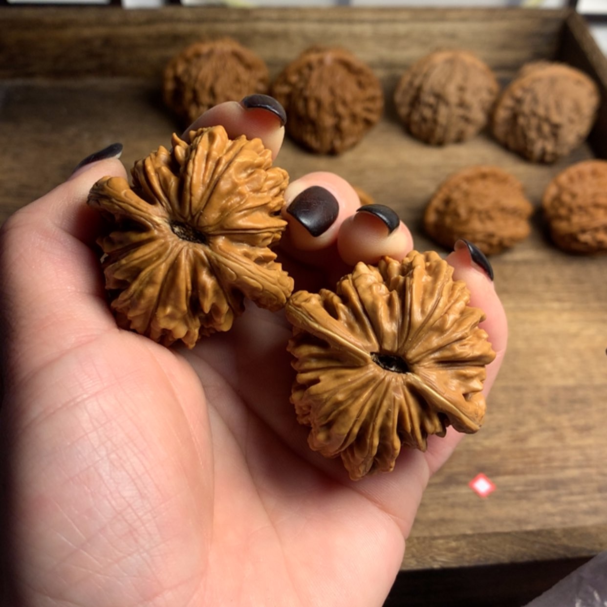 【闪购商品】文玩核桃吊坠邢****翔悍高楼