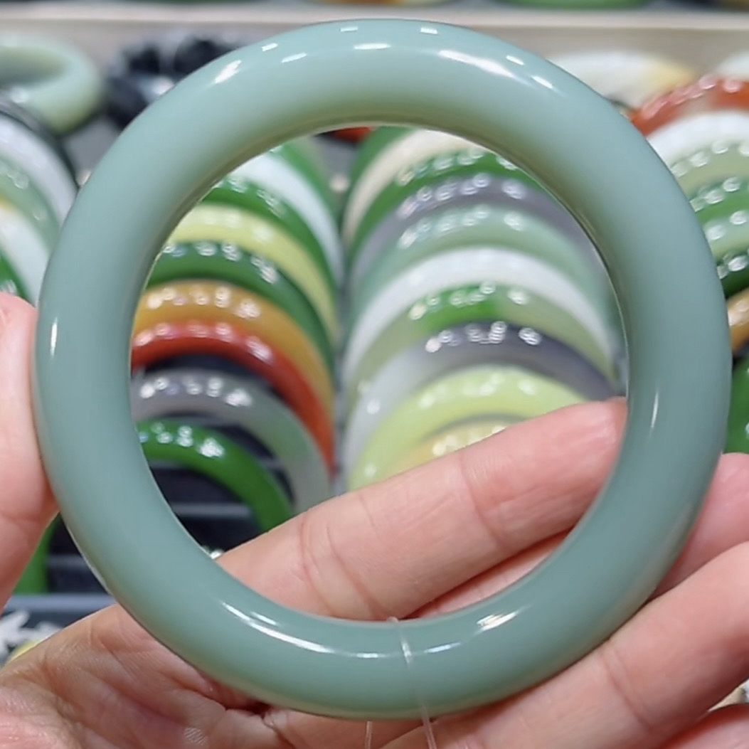 和田玉俄料碧玉鸭蛋青瓷蓝手镯54-55圈口(圆条)