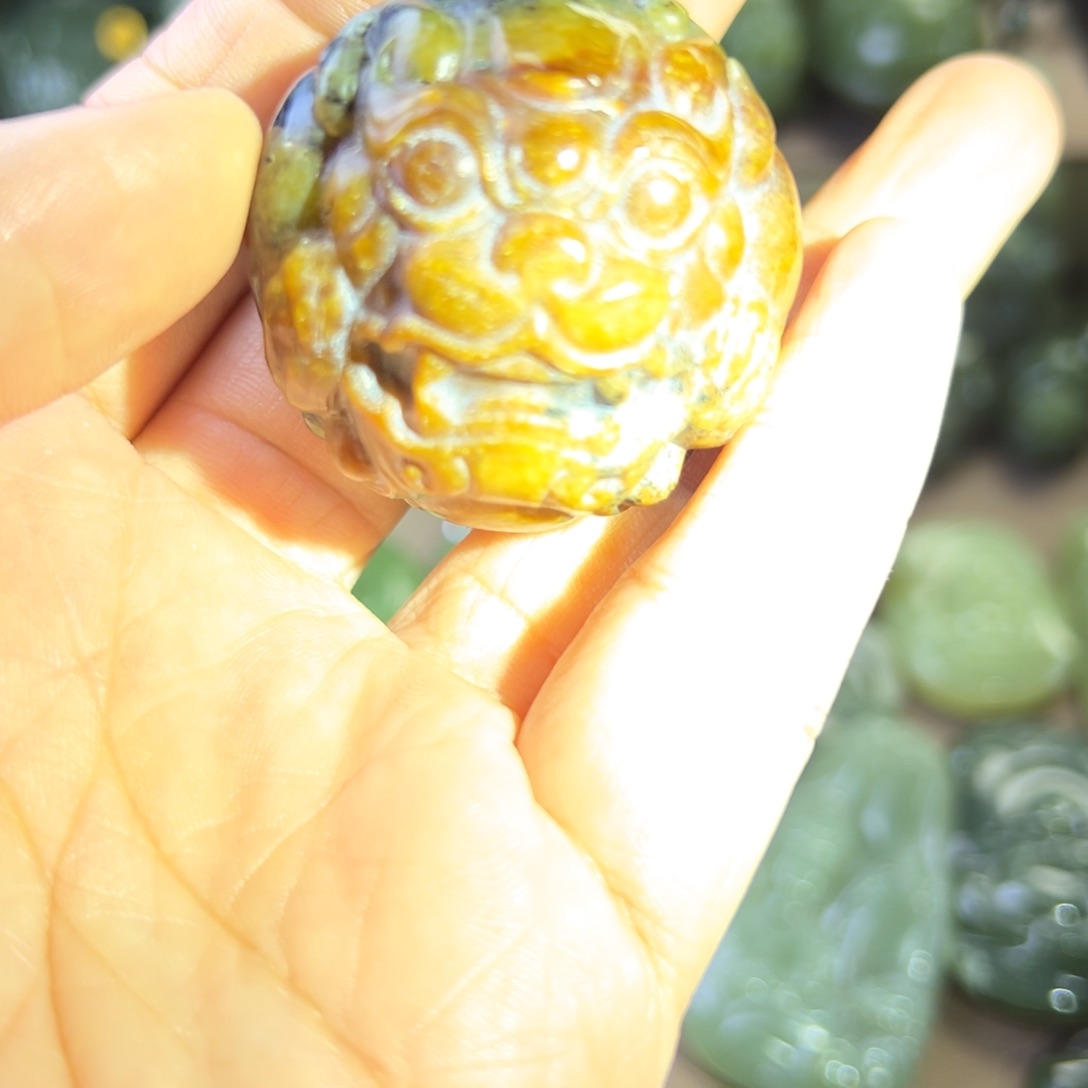 岫岩河磨玉（透闪石质玉）把件未镶嵌