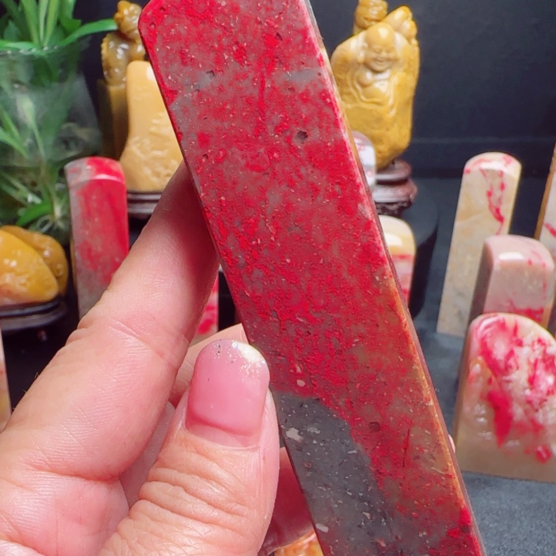 昌化石昌化鸡血石