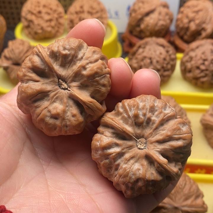 吊坠桃核蛤蟆头41。。。。。。