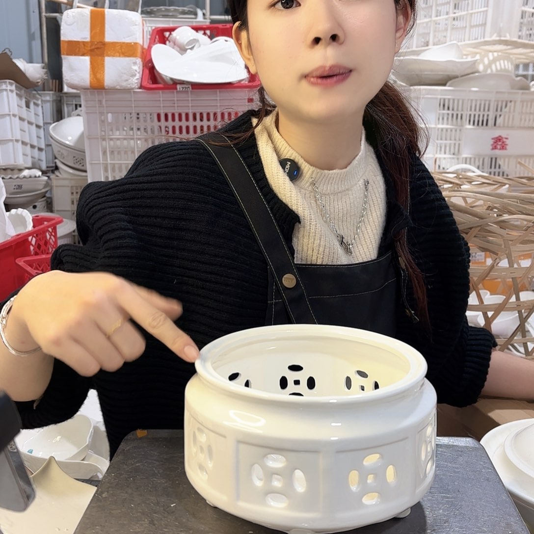 盘坚*微瑕产品………铜钱炉18cm一个