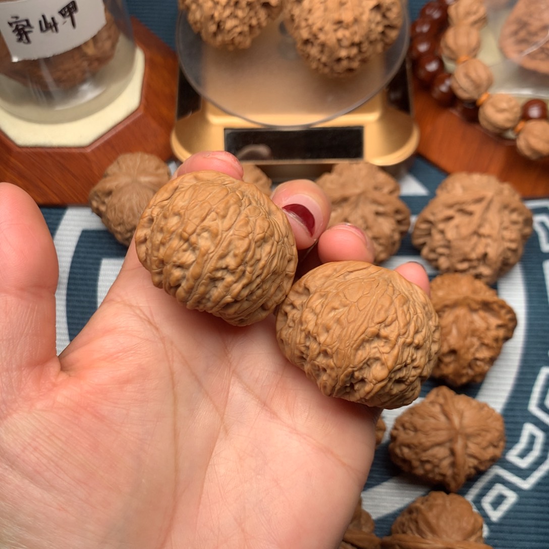 文玩核桃把件泥鳅背39