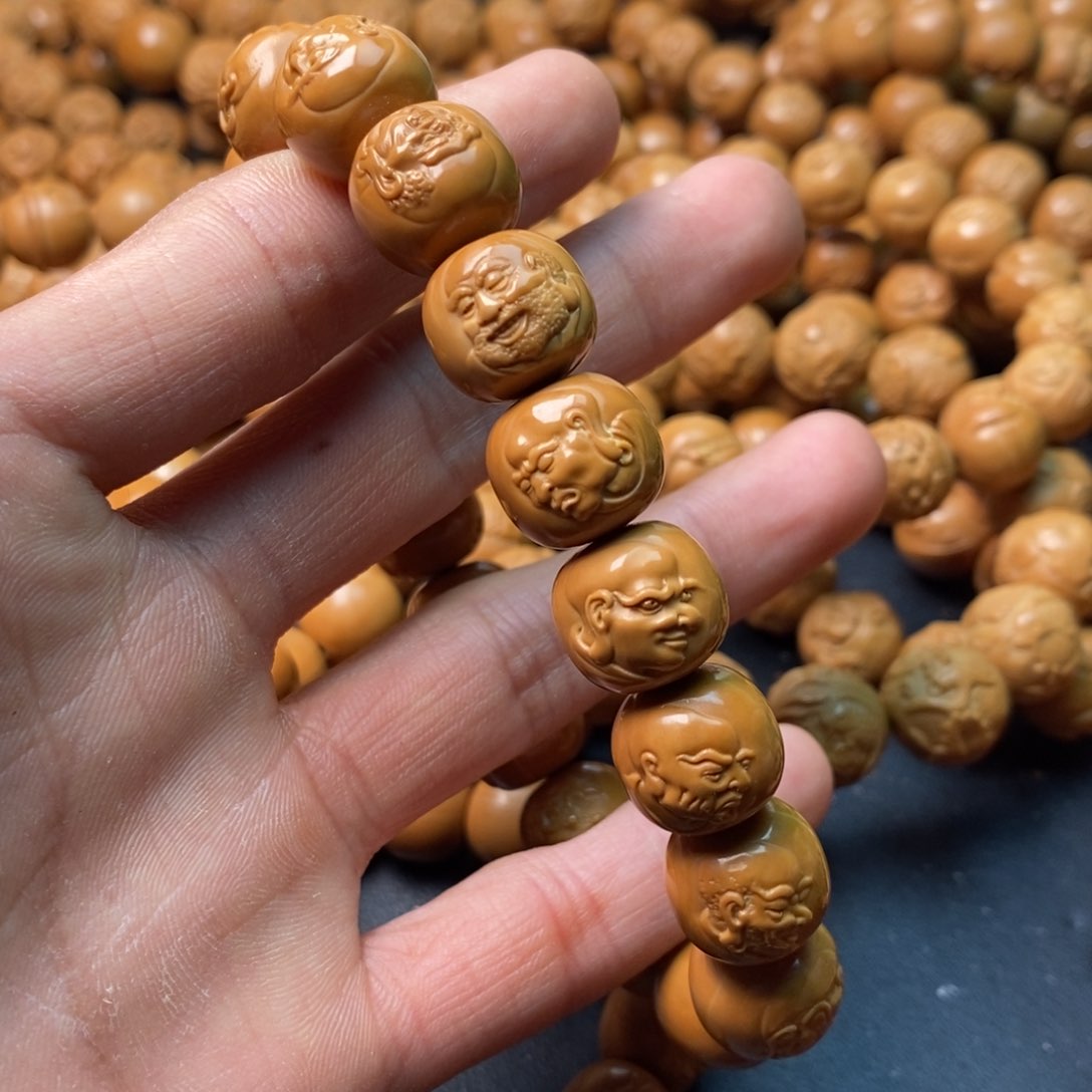 猴头核桃吊坠老型十八罗汉