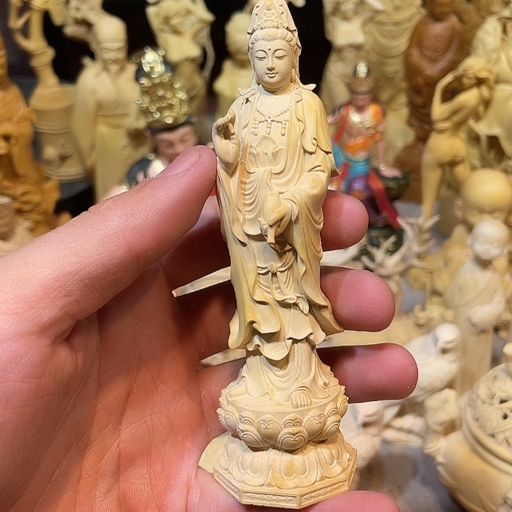 黄杨木瑕疵净瓶观音