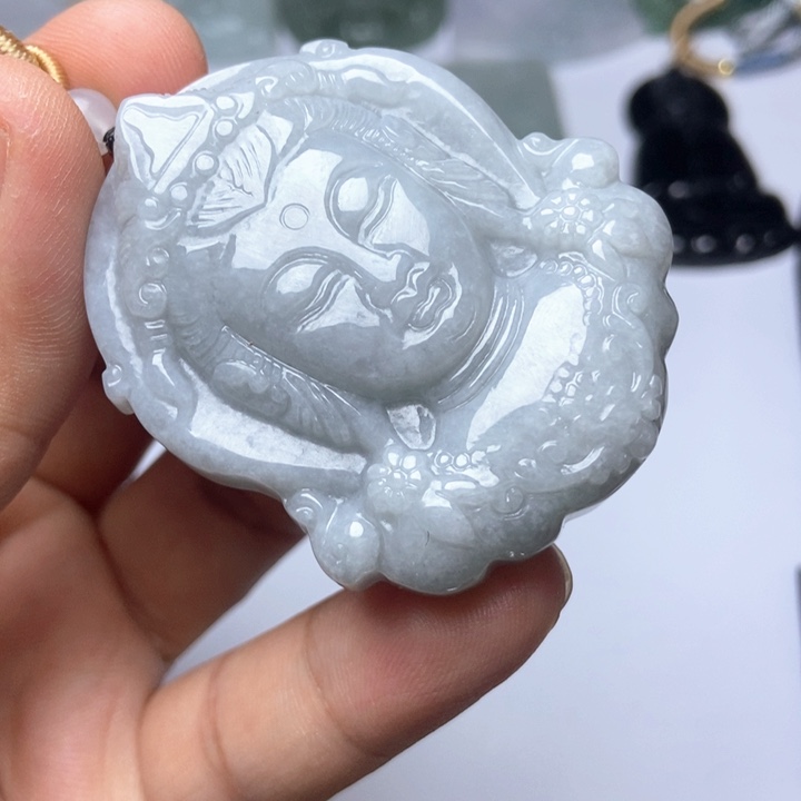 翡翠未镶嵌颈饰翡翠