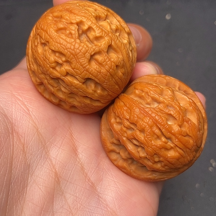 文玩核桃把件秦岭核桃文玩核玩