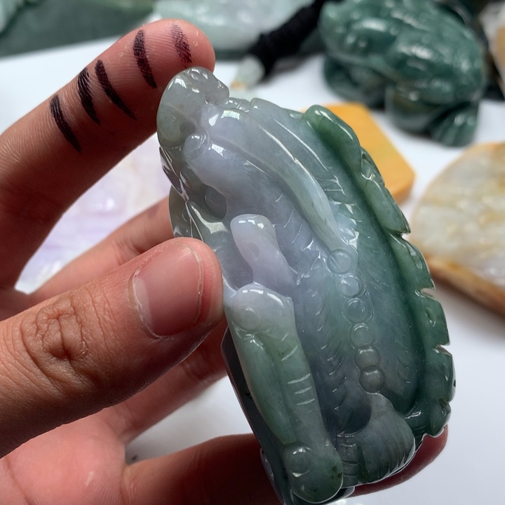 翡翠未镶嵌颈饰保真天然A货翡翠