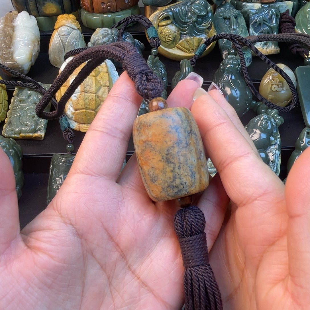 透闪石质玉未镶嵌手链