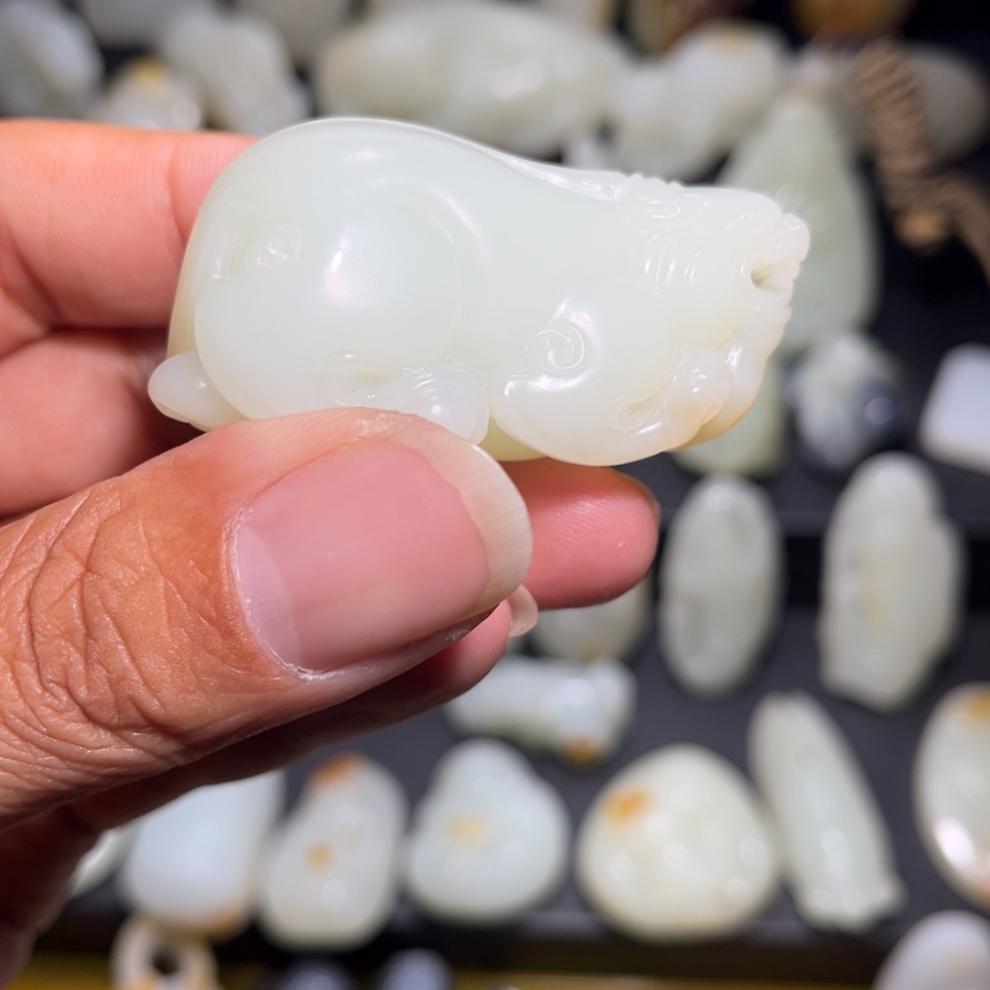 和田玉颈饰未镶嵌一****鸭