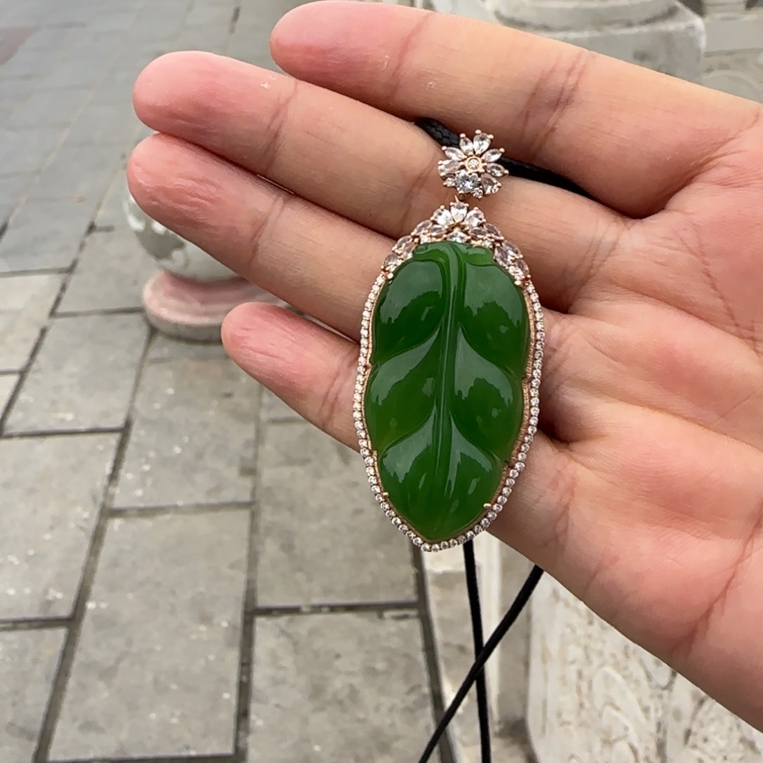 和田玉18K金镶嵌吊坠(不含链)
