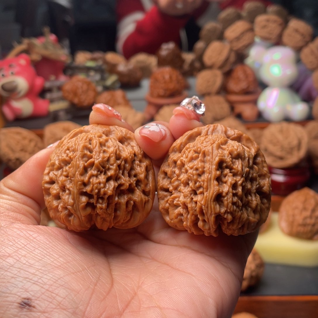 【闪购商品】文玩核桃把件雾***动南疆41