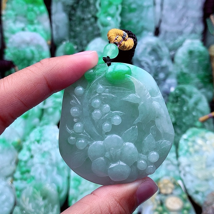 翡翠吊坠(不含链)未镶嵌