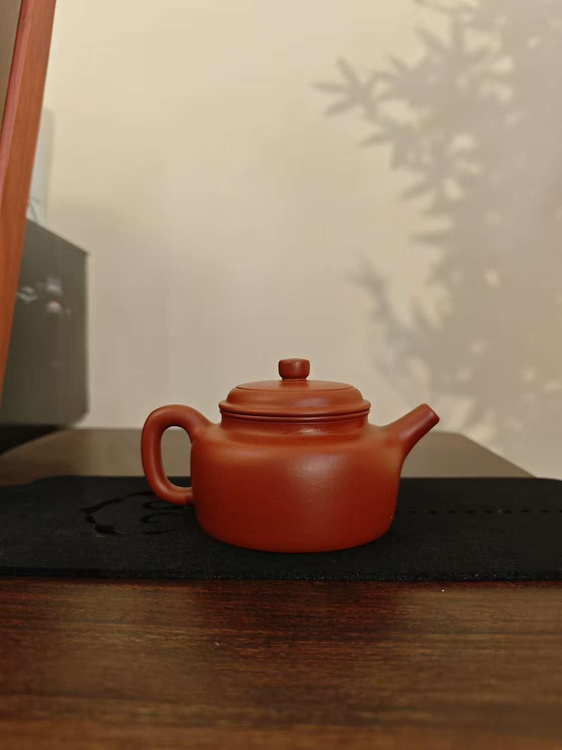 《朱泥德钟》容量-180c-紫砂壶-jhz