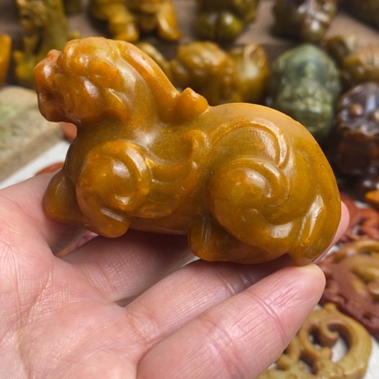 蛇纹石玉未镶嵌颈饰107