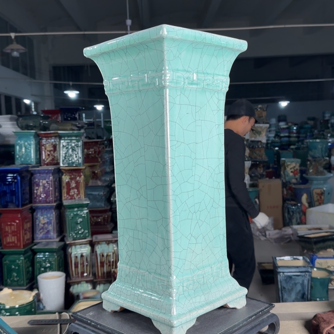 一风堂石湾花盆。高温裂微瑕