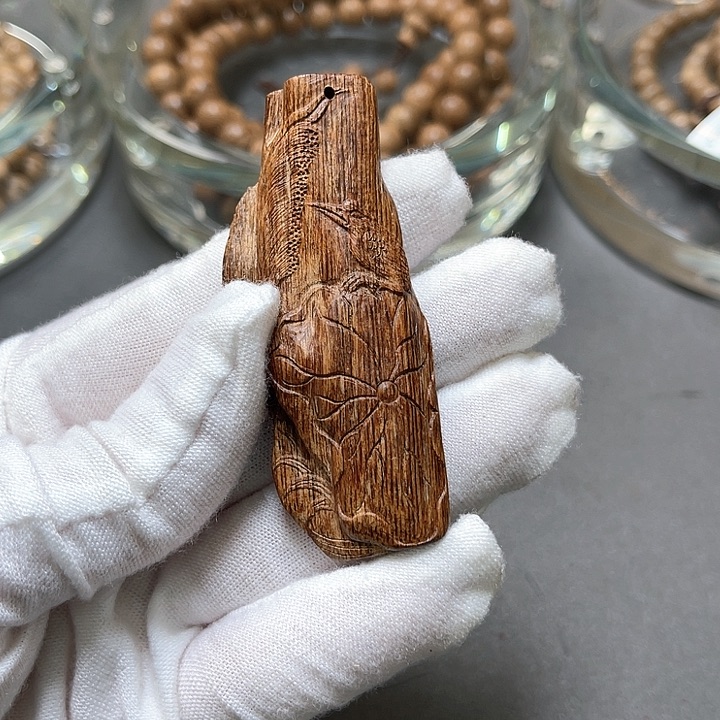 沉香吊坠达拉干红油沉水10.5克