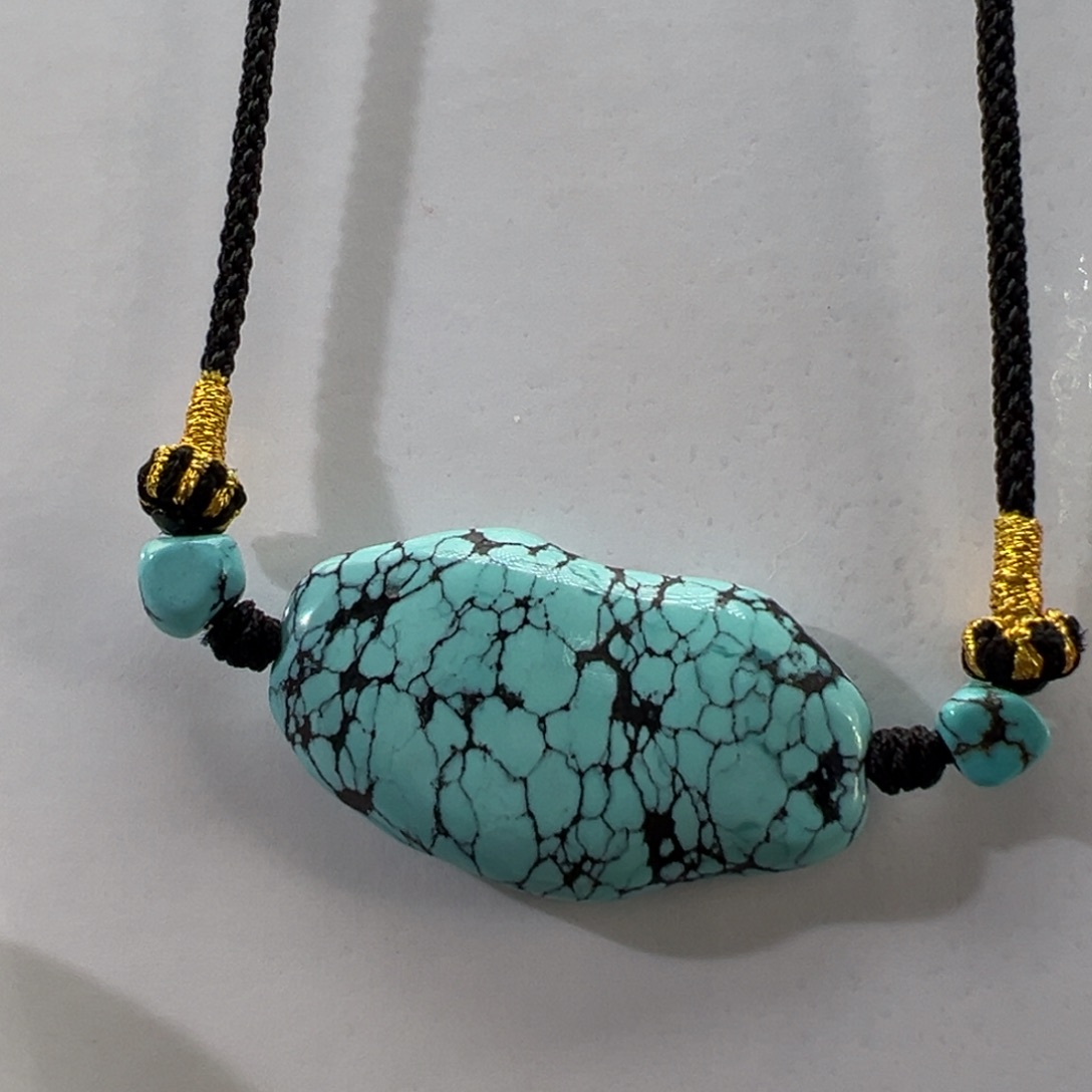 绿松石未镶嵌挂件