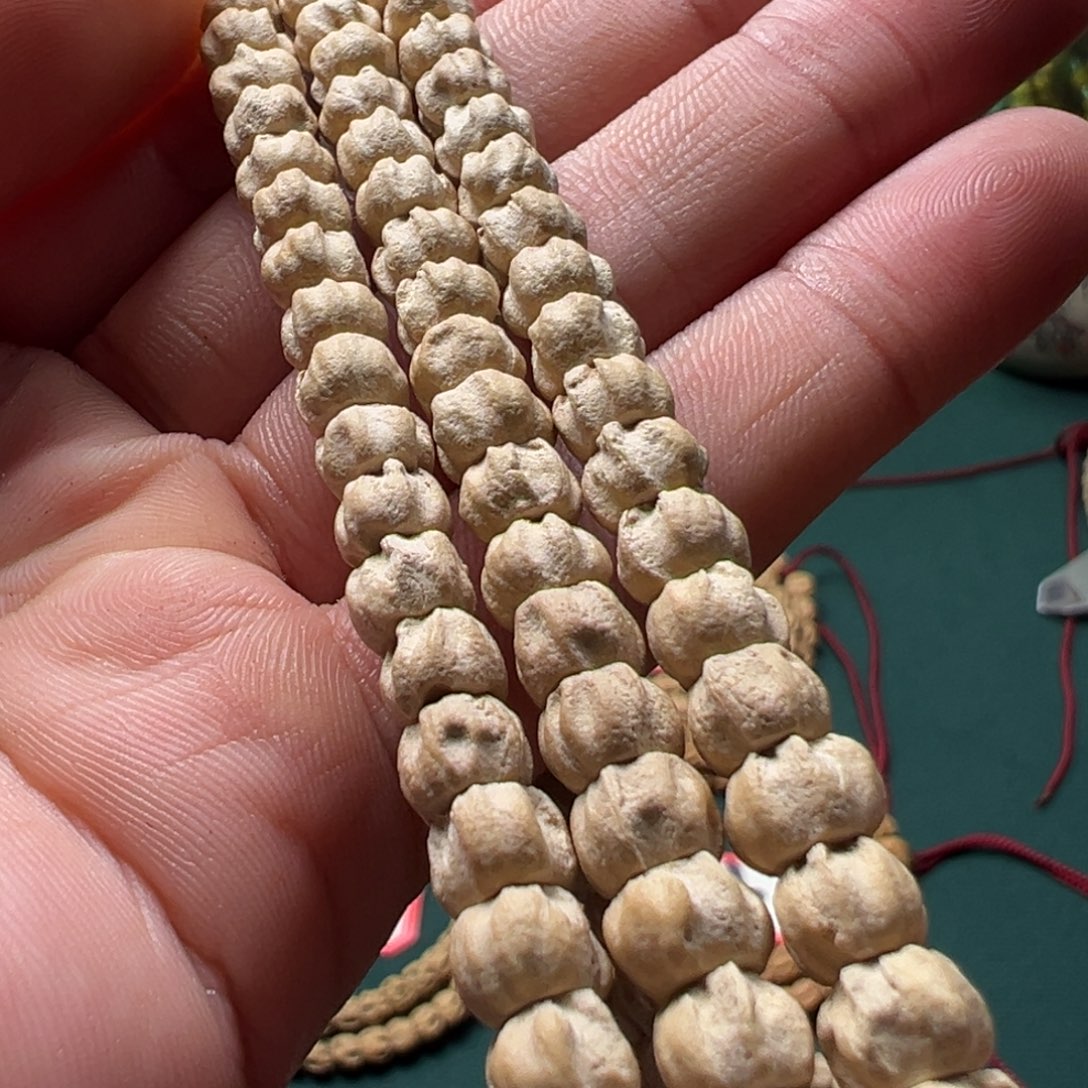 柏香籽/百香籽吊坠A13