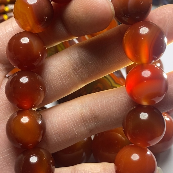 玛瑙/玉髓未镶嵌颈饰博**园