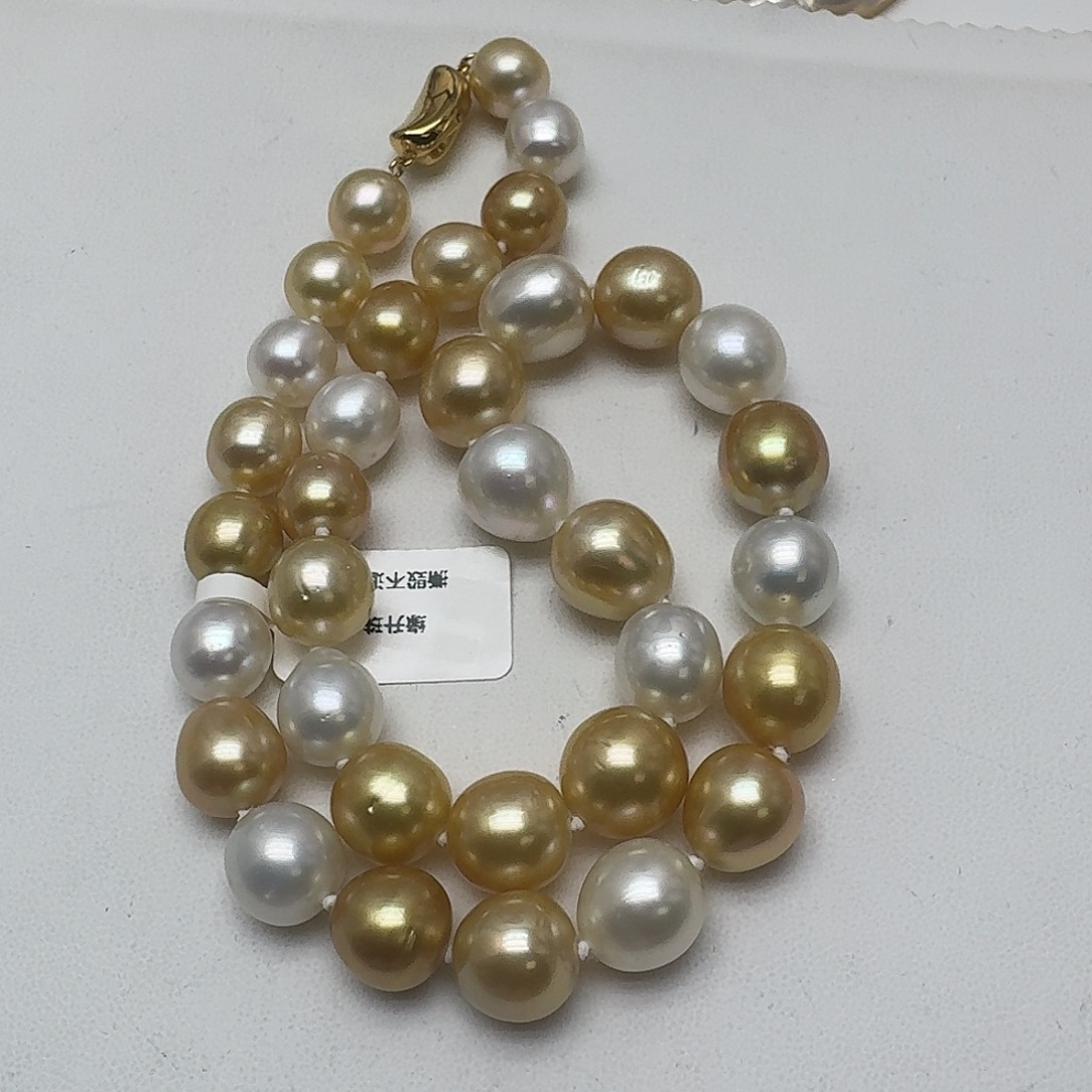 未镶嵌海水珍珠颈饰