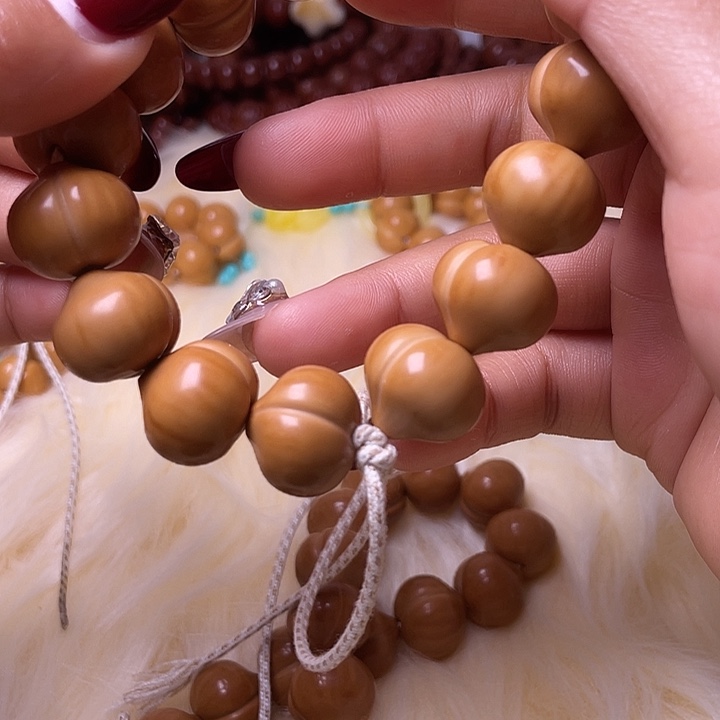 颜***山猴头核桃手串17尺寸镜面柯基屁桃手持全品无暇