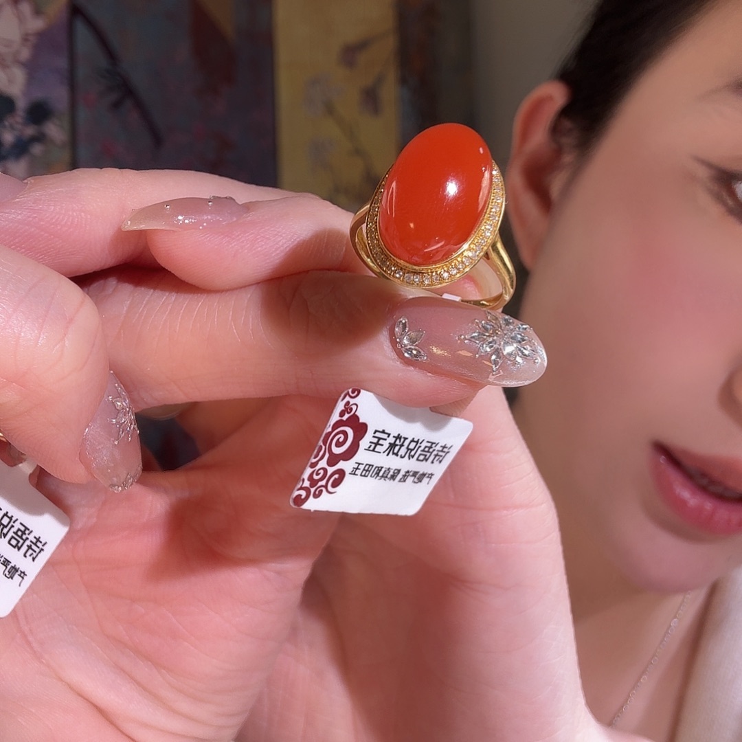 南红玛瑙18K金镶嵌戒指