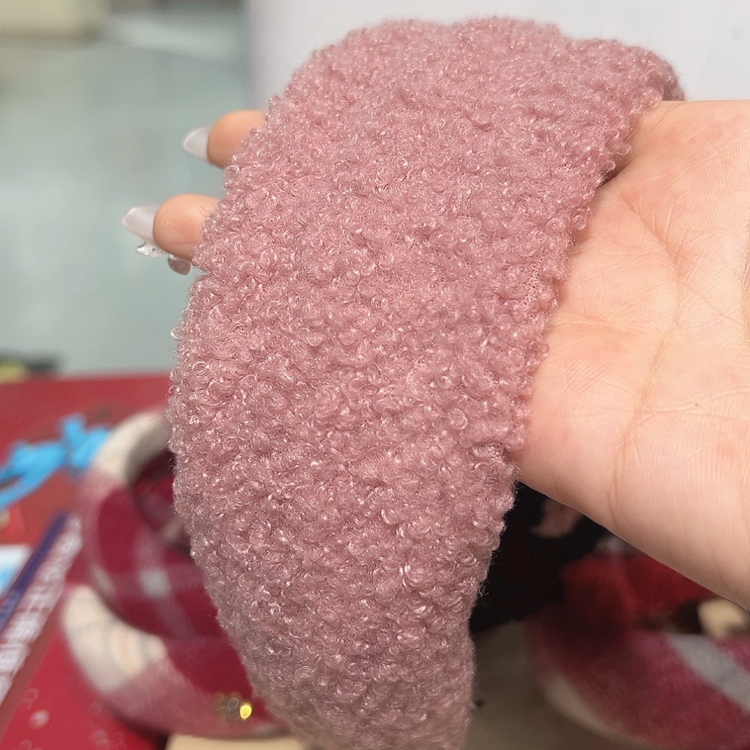 非金属粉色毛毛宽发箍