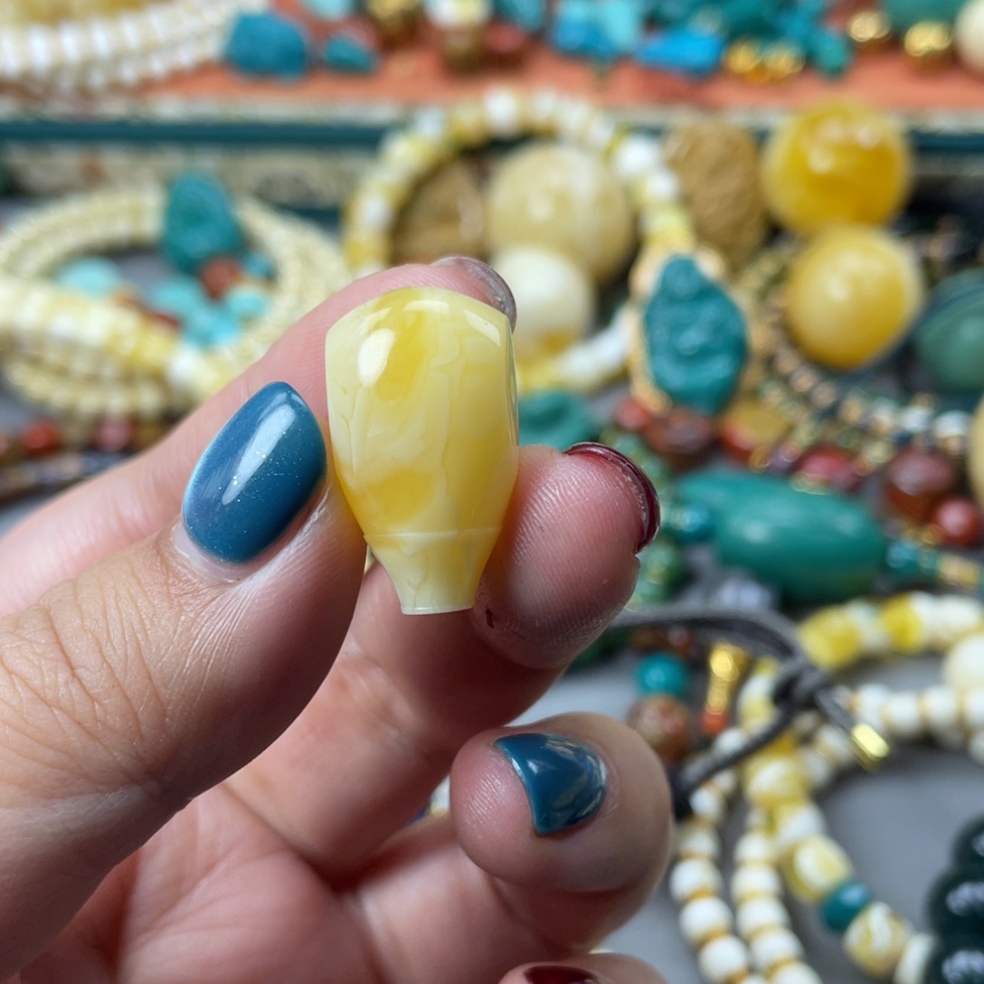 琥珀珠宝奇石未镶嵌36