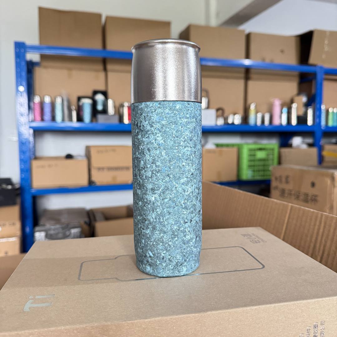 420ml博士盖机械温显纯钛保温杯微瑕