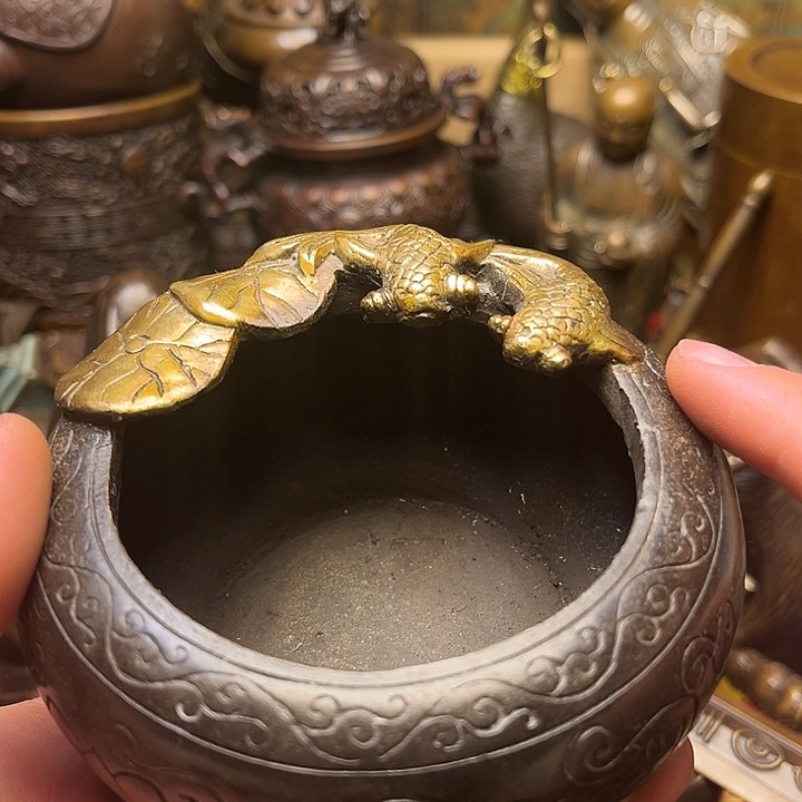 精美铜器批发档口