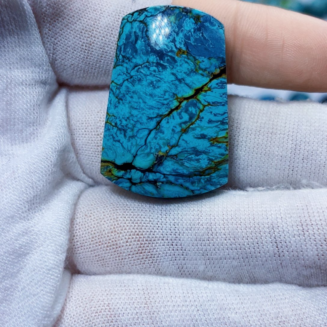 绿松石未镶嵌饰品