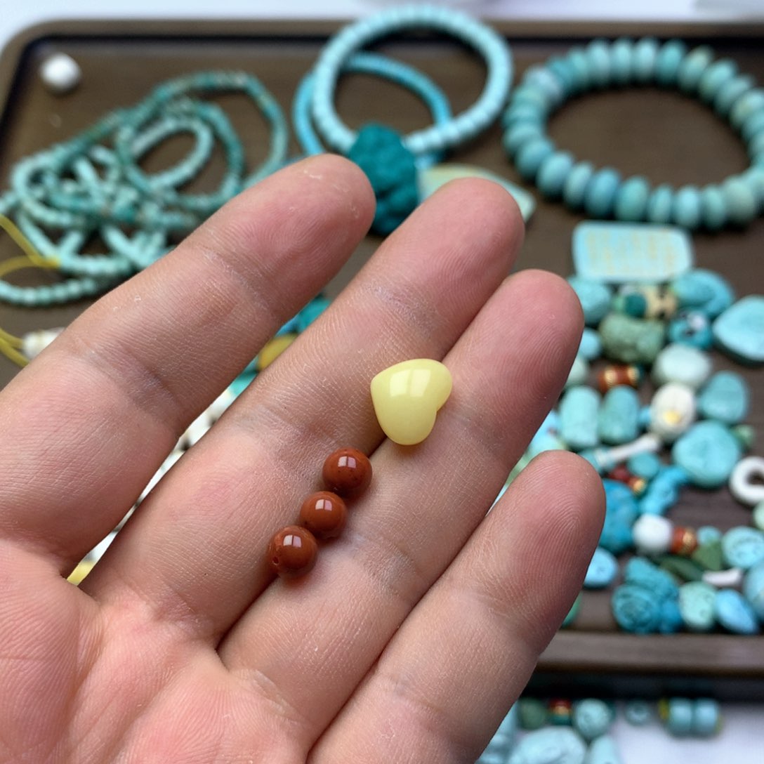 南红玛瑙雕刻未镶嵌