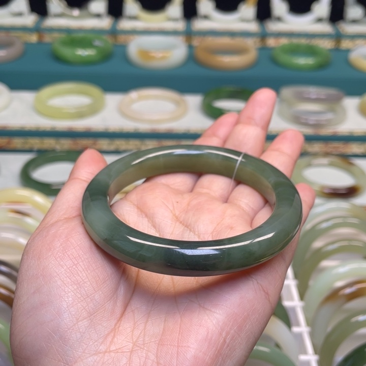 和田玉手镯未镶嵌58