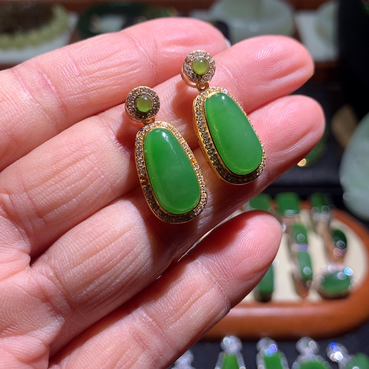 和田玉耳钉银S925镶嵌