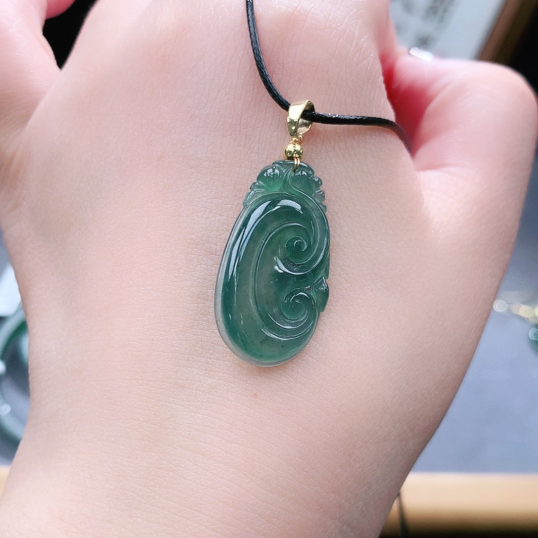 翡翠手镯（圆镯）未镶嵌