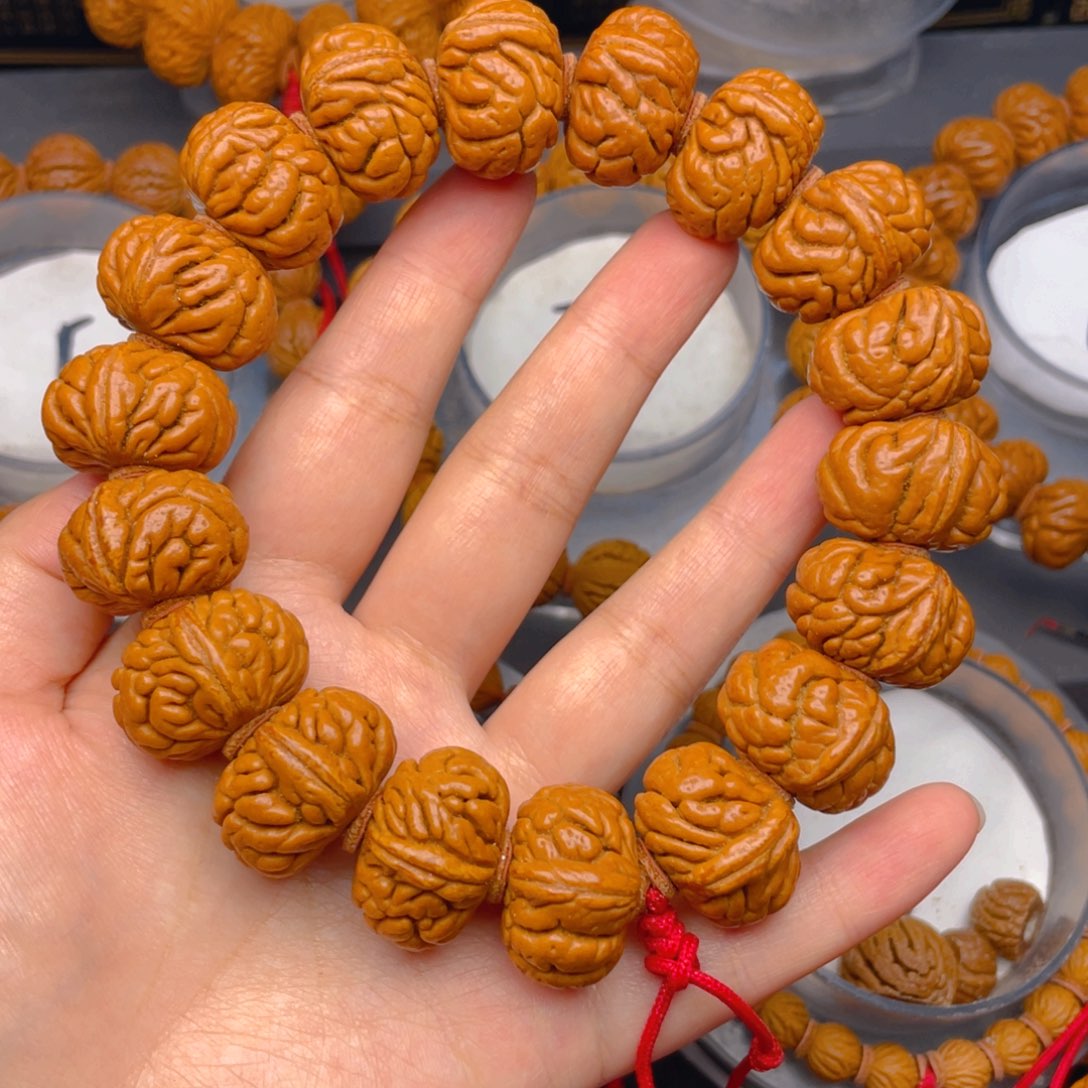 吊坠桃核霸王龙2.3