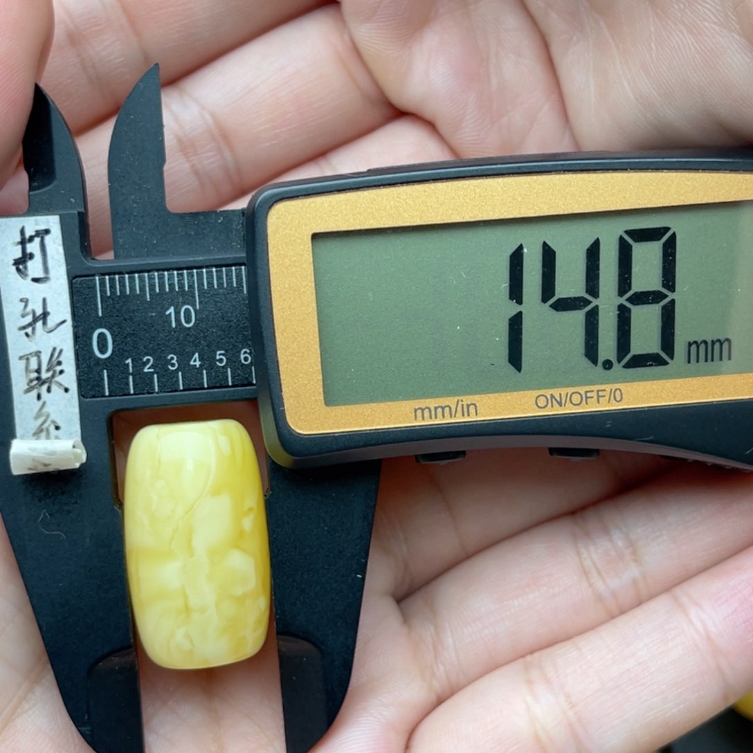 未镶嵌琥珀裸石蜜蜡桶珠梦