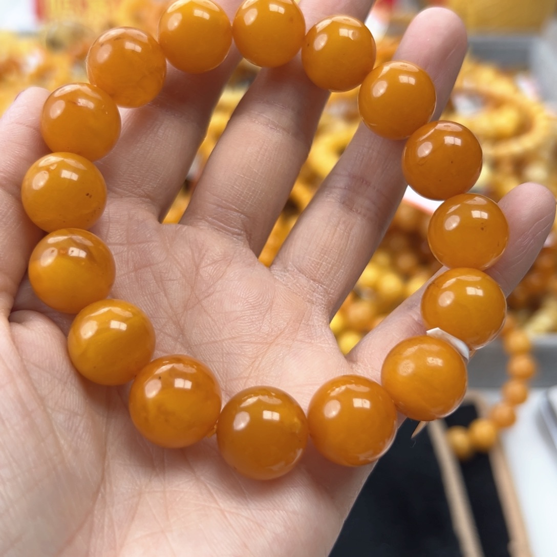 琥珀珠宝奇石未镶嵌