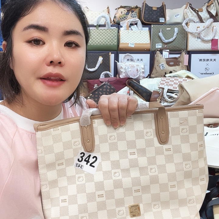 PU包包包包包包包包吧