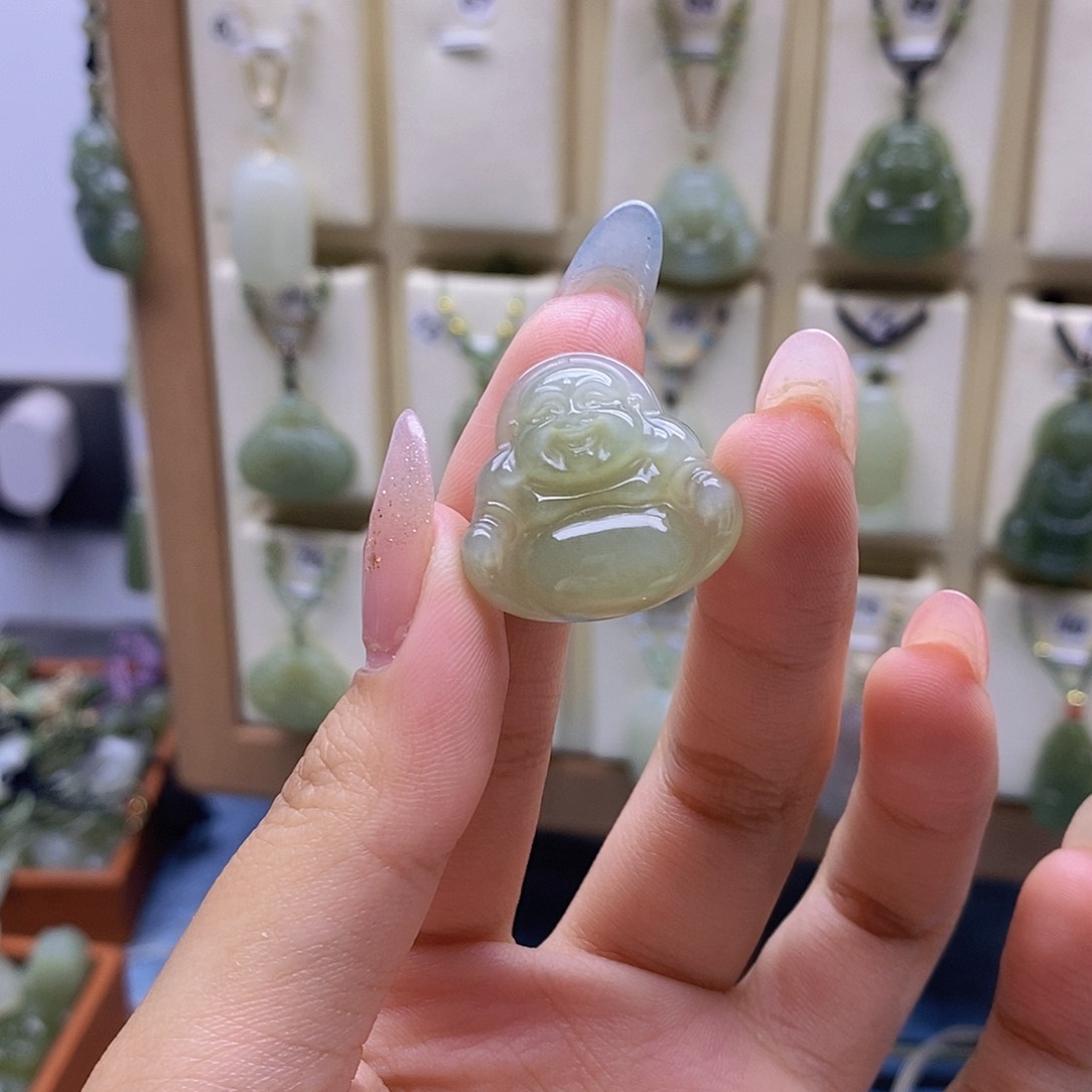 和田玉未镶嵌颈饰悠*